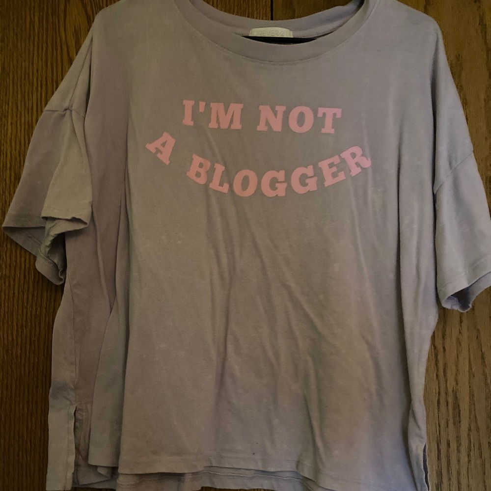 Tee shirt